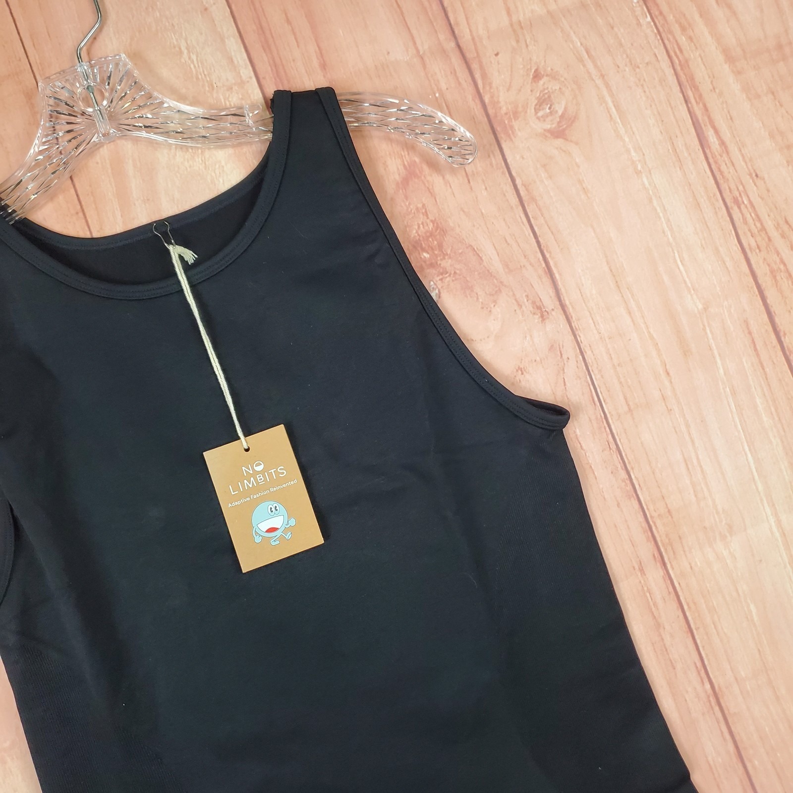 No Limbits Womens Tank Top Sz Medium Black Nylon Stretch Round Neck Pullover — image 3 of 8